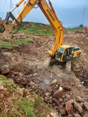 Hyundai 2012 Excavator