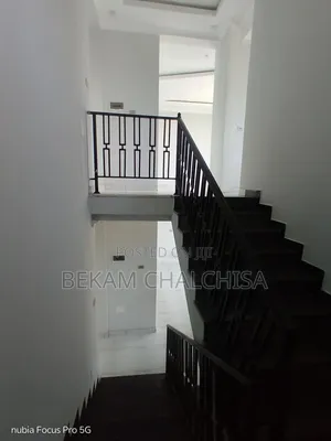 5bdrm House in Oromia-Finfinne for sale