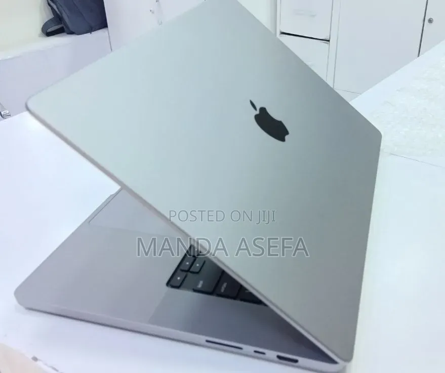 New Laptop Apple MacBook Pro 2021 M1 Max 32GB Apple M1 Max SSD 1T