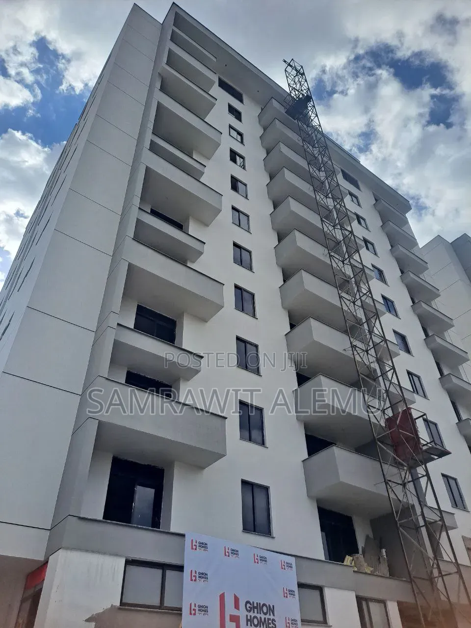 3bdrm Apartment in ጊወን ሆምስ, Kirkos for sale