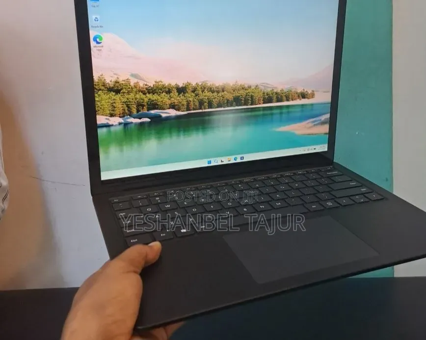 New Laptop Microsoft Surface Laptop 4 16GB Intel Core i7 SSD 1T