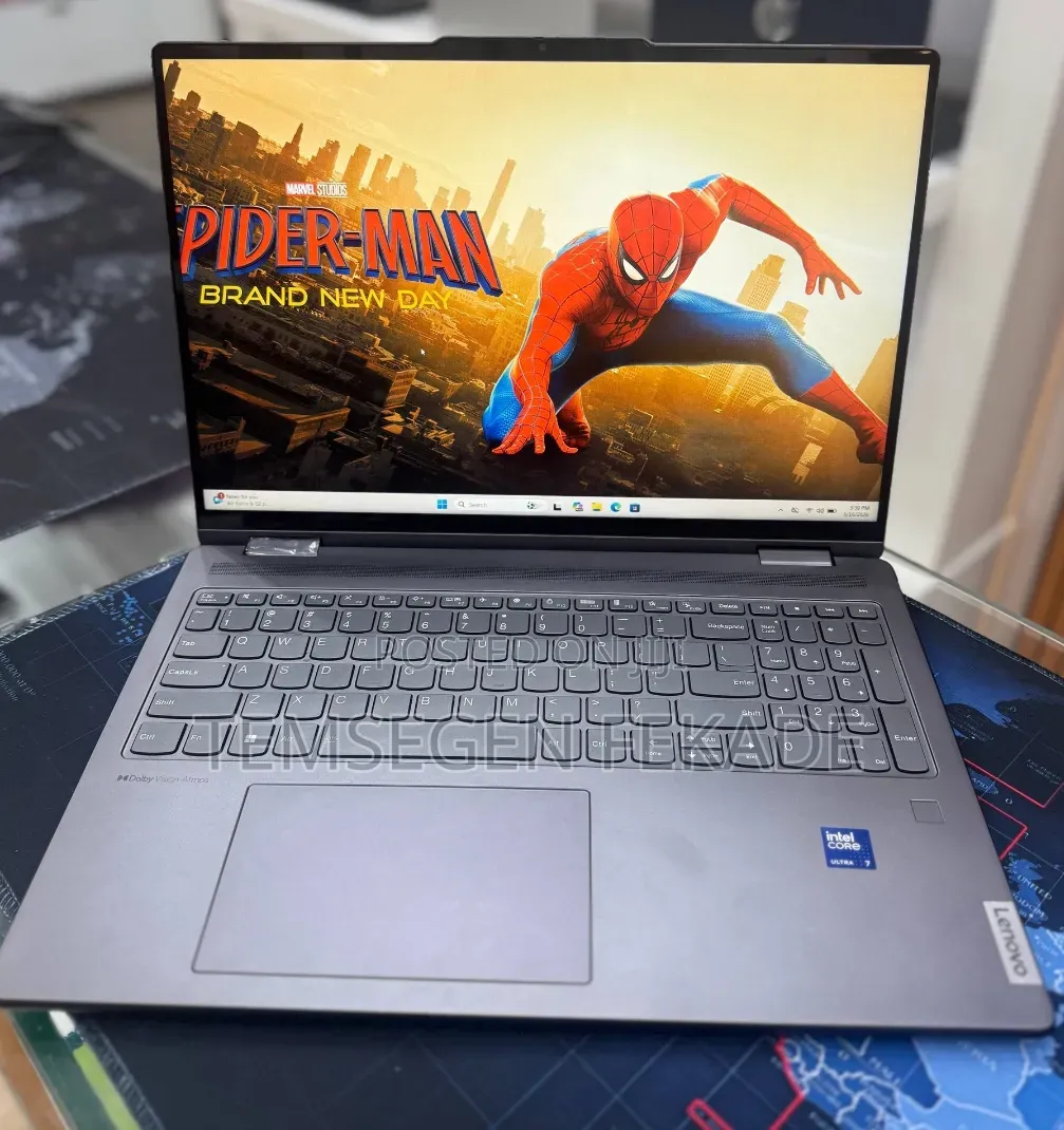 New Laptop Lenovo Yoga 700 16GB Intel Core Ultra 7 SSD 512GB