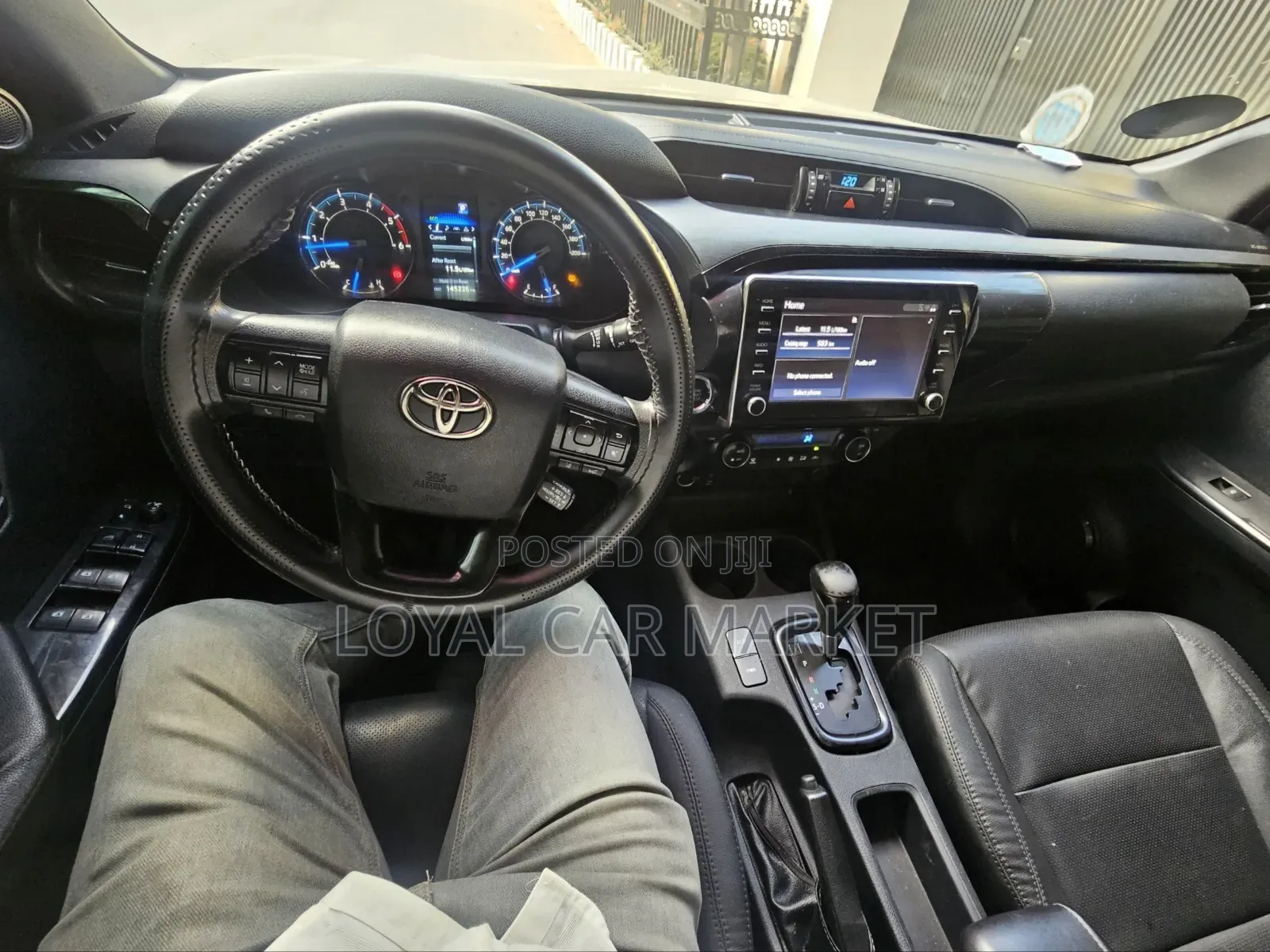 Toyota Hilux 2022 Gray