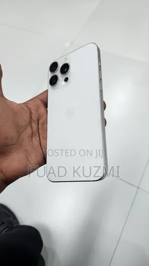 New Apple iPhone 15 Pro Max 256 GB White