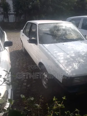 Toyota Corolla 1.3 1984 White
