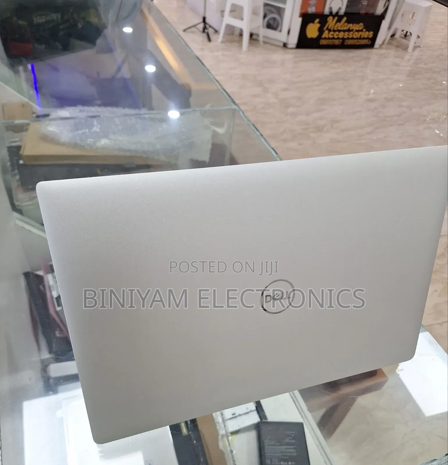 New Laptop Dell XPS 15 16GB Intel Core i7 SSD 512GB