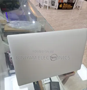 New Laptop Dell XPS 15 16GB Intel Core i7 SSD 512GB