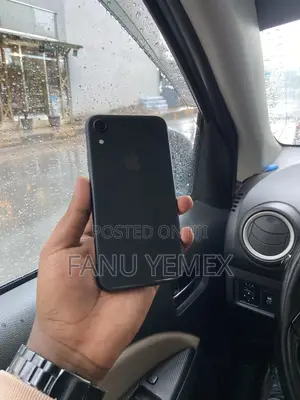 Apple iPhone XR 64 GB Black