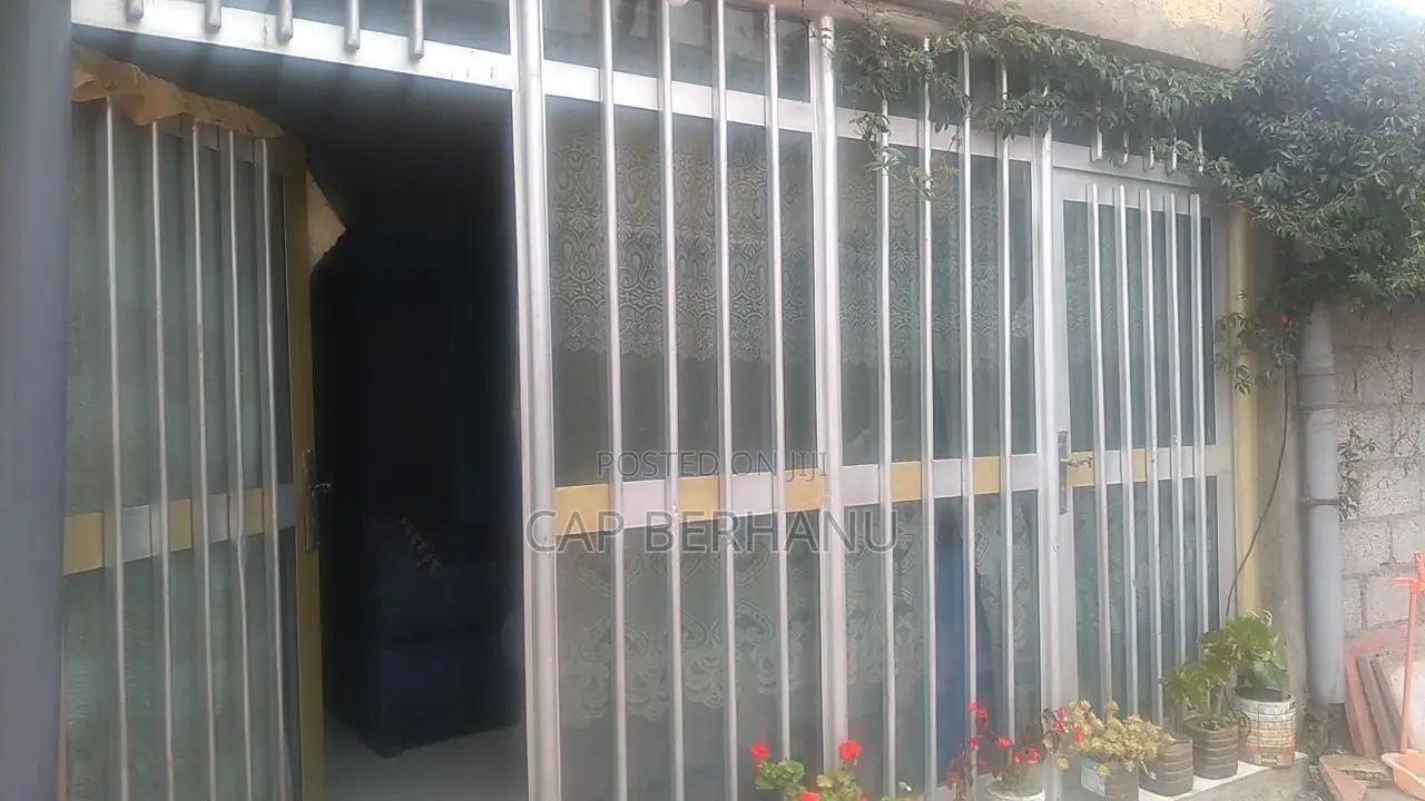 Condominum Shop for Sell Negd Suk