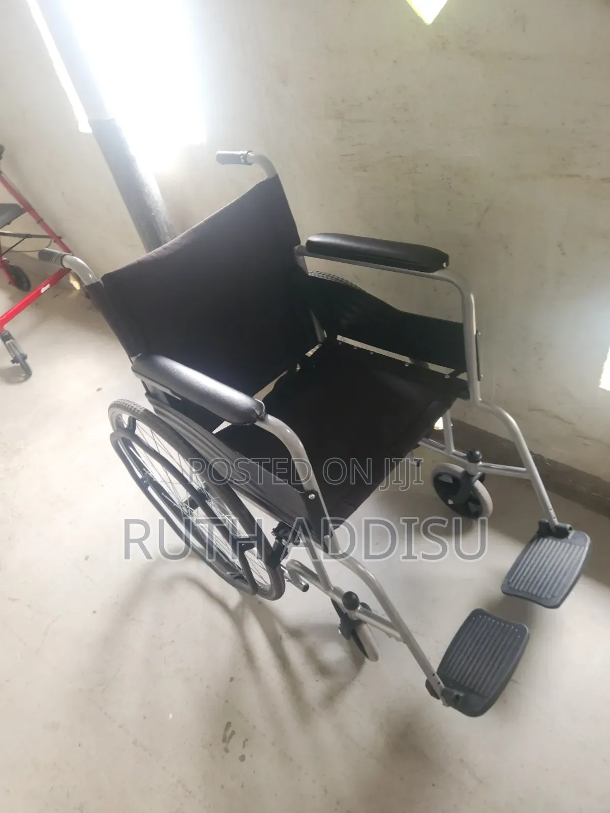 Lightweight Aluminum Foshan Wheel Chair 809 for Hospital Medical