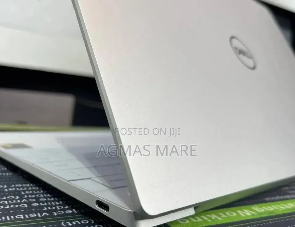 New Laptop Dell XPS 13 32GB Intel Core i7 SSD 512GB