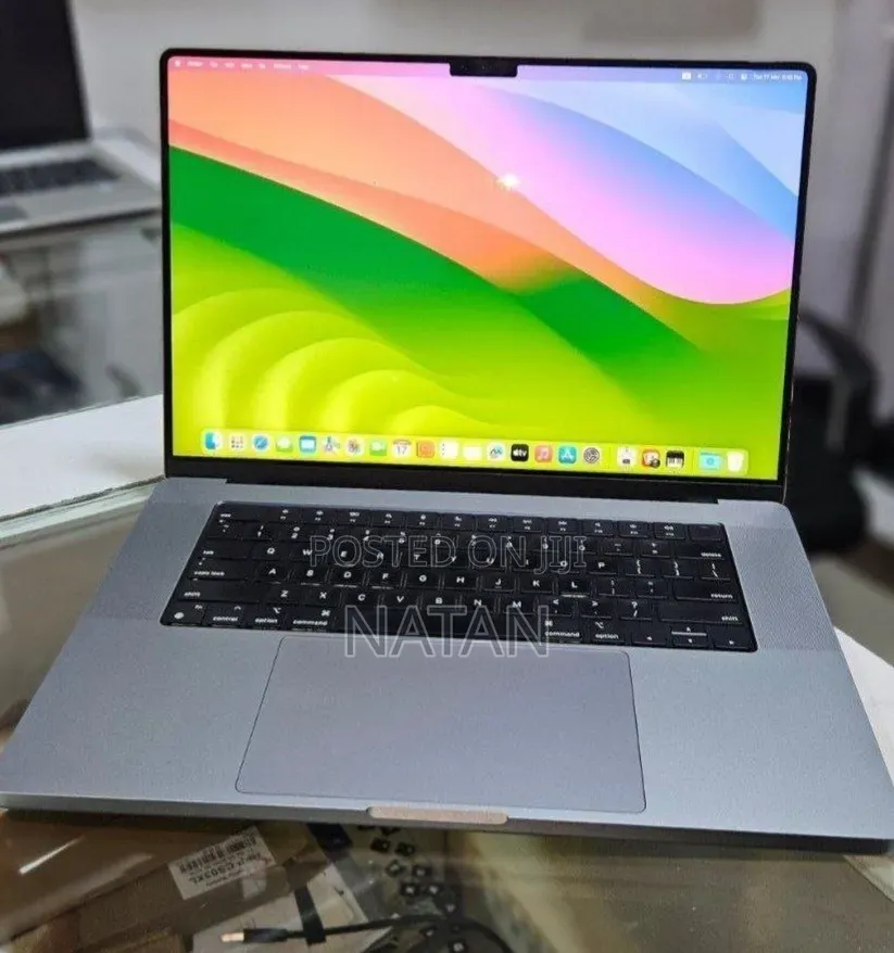 New Laptop Apple MacBook Pro 2021 M1 Max 64GB Apple M1 Max SSD 1T