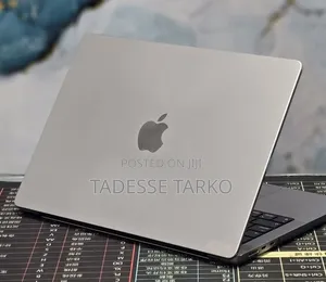 New Laptop Apple MacBook Pro 2020 M1 32GB Apple M1 Pro SSD 1T
