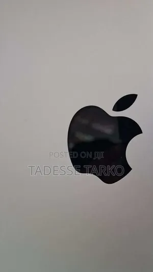 New Laptop Apple MacBook Pro 2020 M1 32GB Apple M1 Pro SSD 1T