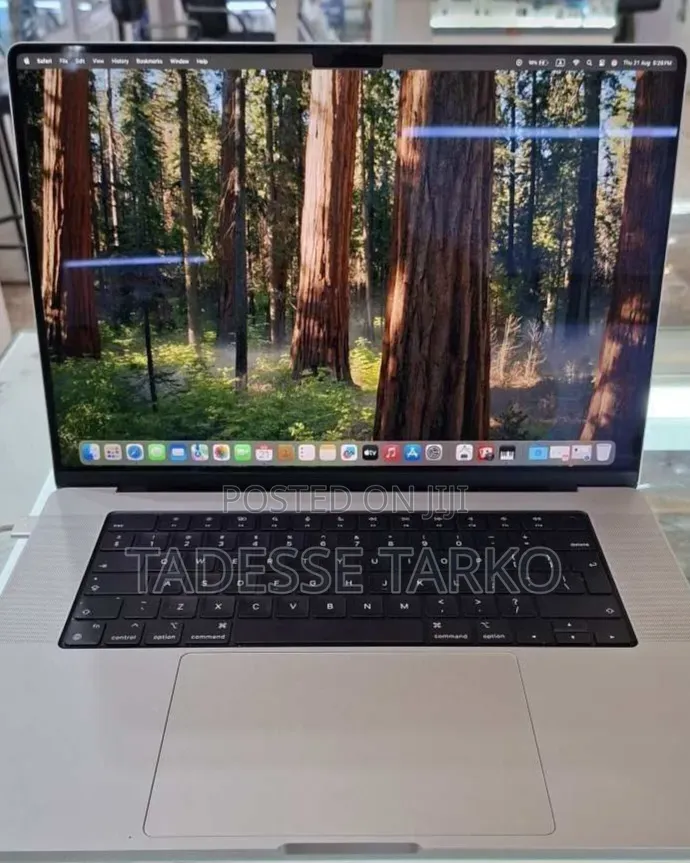 New Laptop Apple MacBook Pro 2020 M1 32GB Apple M1 Pro SSD 1T