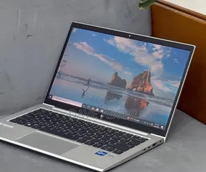 New Laptop HP EliteBook 830 G8 8GB Intel Core i5 SSD 512GB