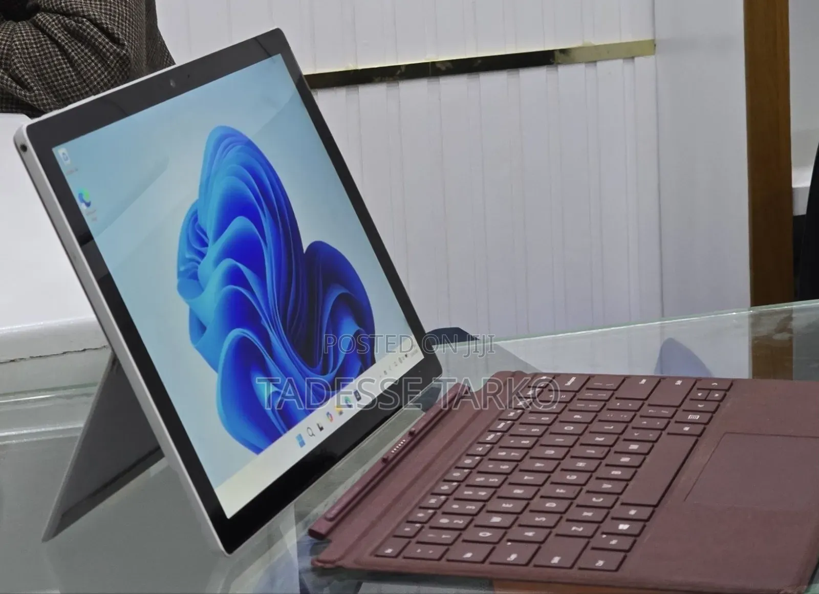 New Laptop Microsoft Surface Pro 6 8GB Intel Core i5 SSD 128GB