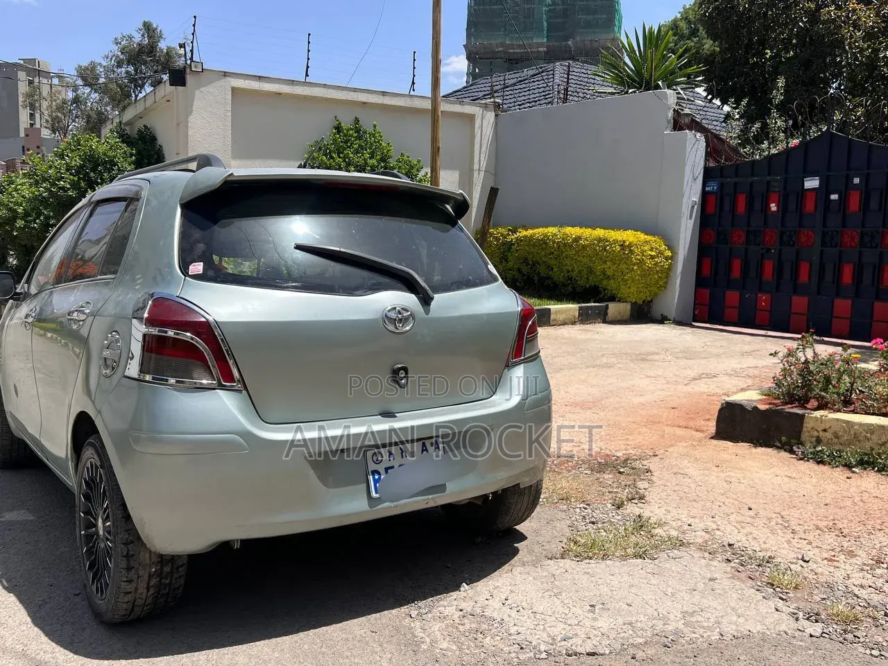 Toyota Yaris 2010 Beige