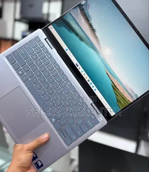 New Laptop Dell Inspiron 14 7460 16GB Intel Core Ultra 7 SSD 512GB