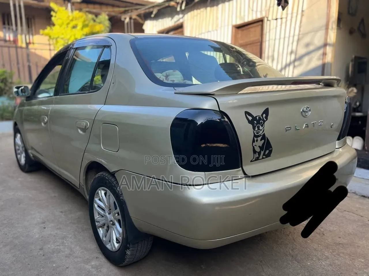 Toyota Platz 2001 Gold