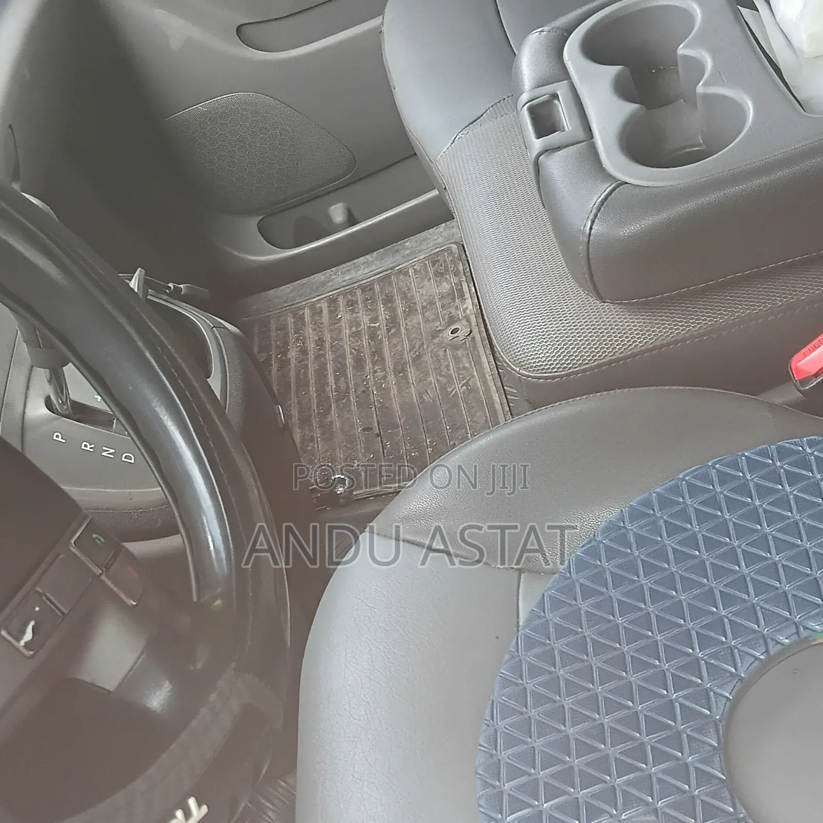 Hyundai H1 2013 Silver