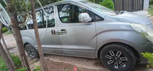 Hyundai H1 2013 Silver
