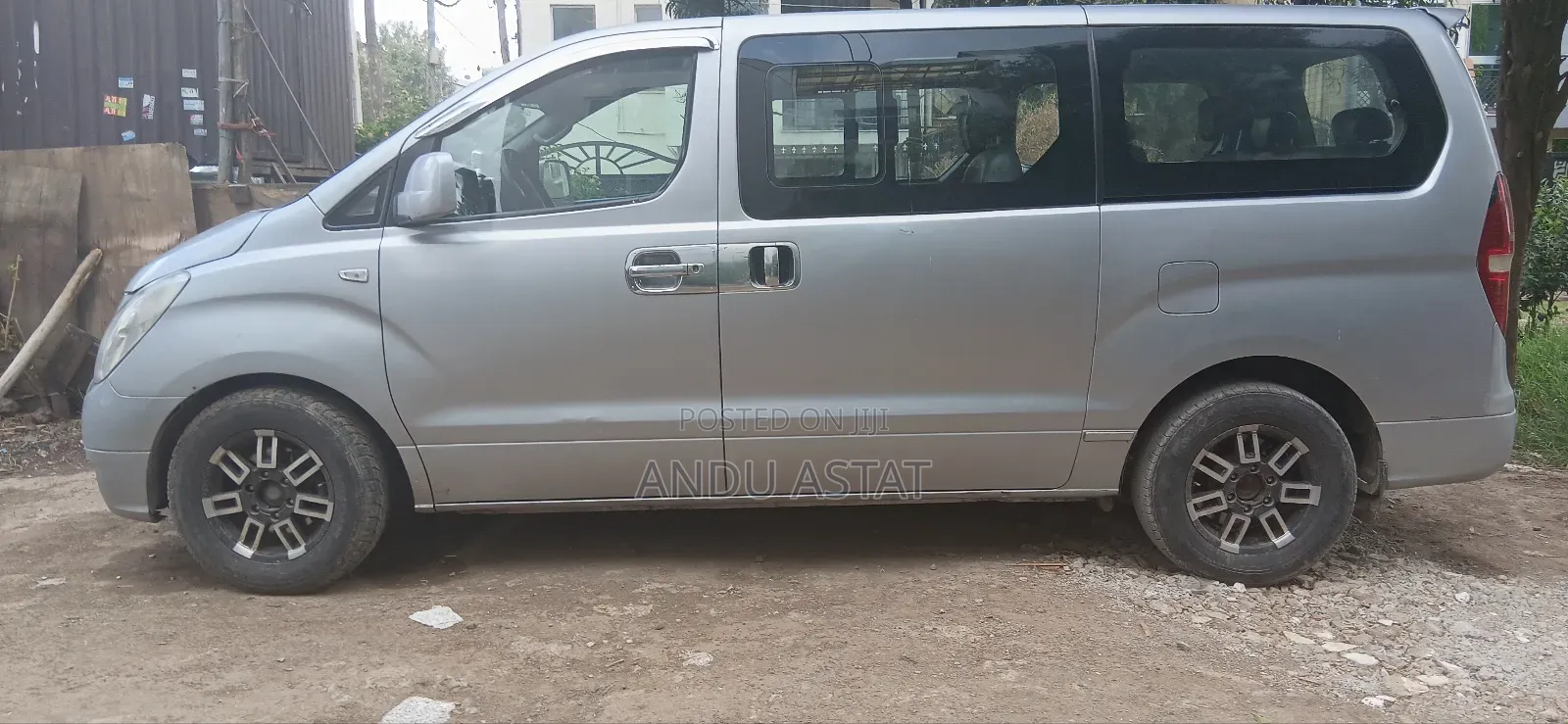 Hyundai H1 2013 Silver