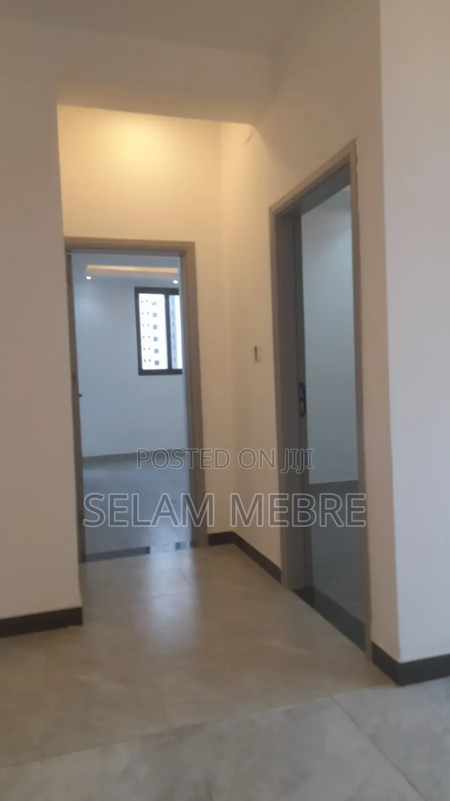 3bdrm Apartment in ኢማሮሽ, Arada for sale