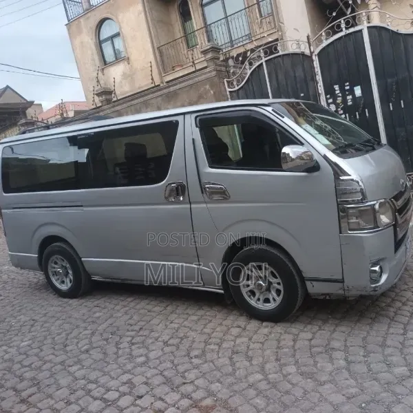Toyota HiAce 2007 Silver