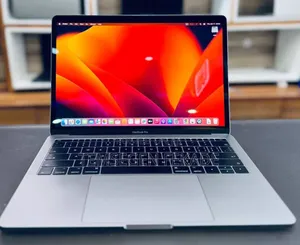 New Laptop Apple MacBook Pro 2017 8GB Intel Core i5 SSD 256GB
