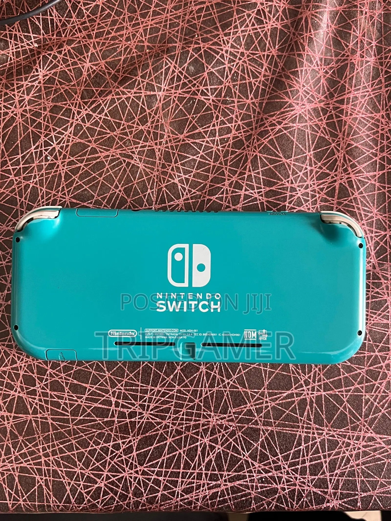 Nintendo Switch Lite– Mint Condition + Access to 100s of Free Games