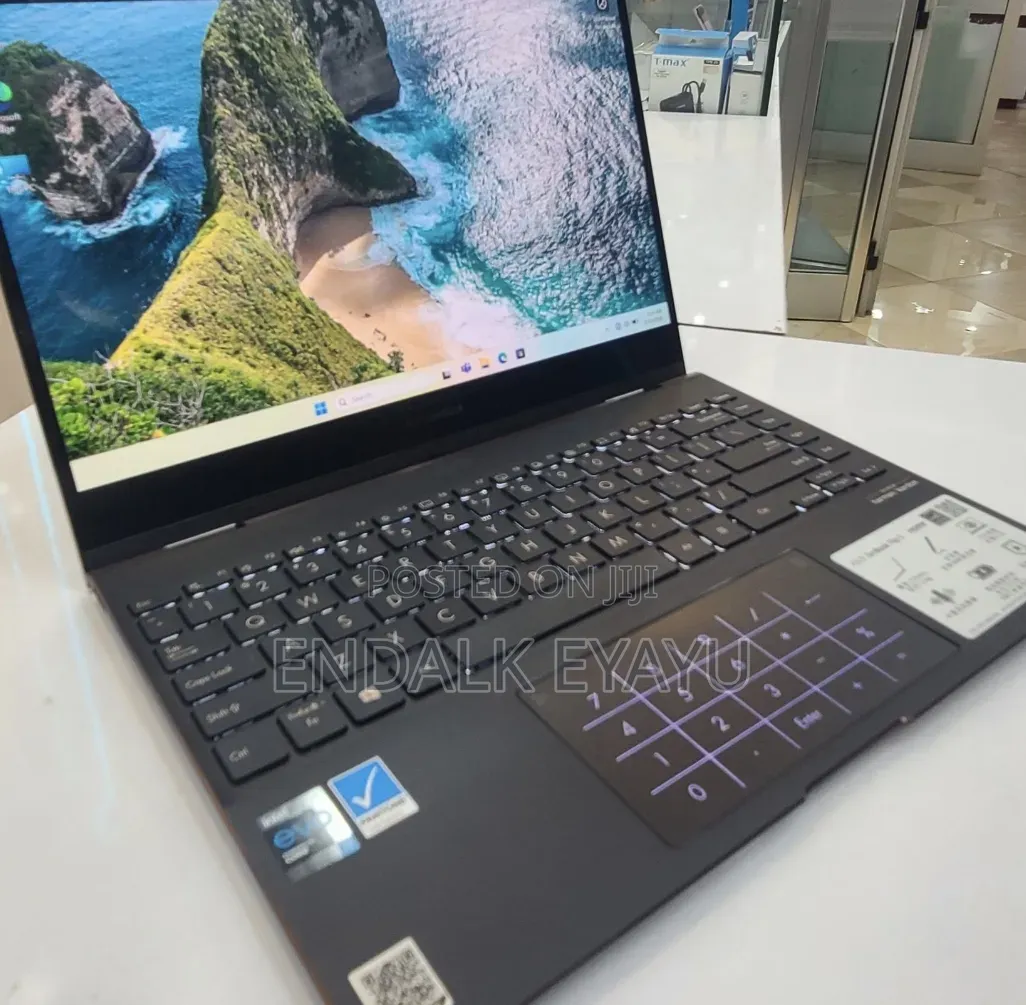 New Laptop Asus ZenBook Flip 14 UX461UA 16GB Intel Core i7 SSD 512GB