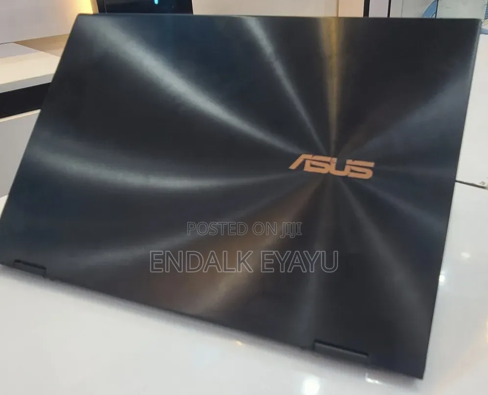 New Laptop Asus ZenBook Flip 14 UX461UA 16GB Intel Core i7 SSD 512GB