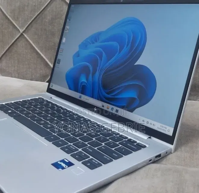 New Laptop HP EliteBook 840 16GB Intel Core i7 SSD 512GB