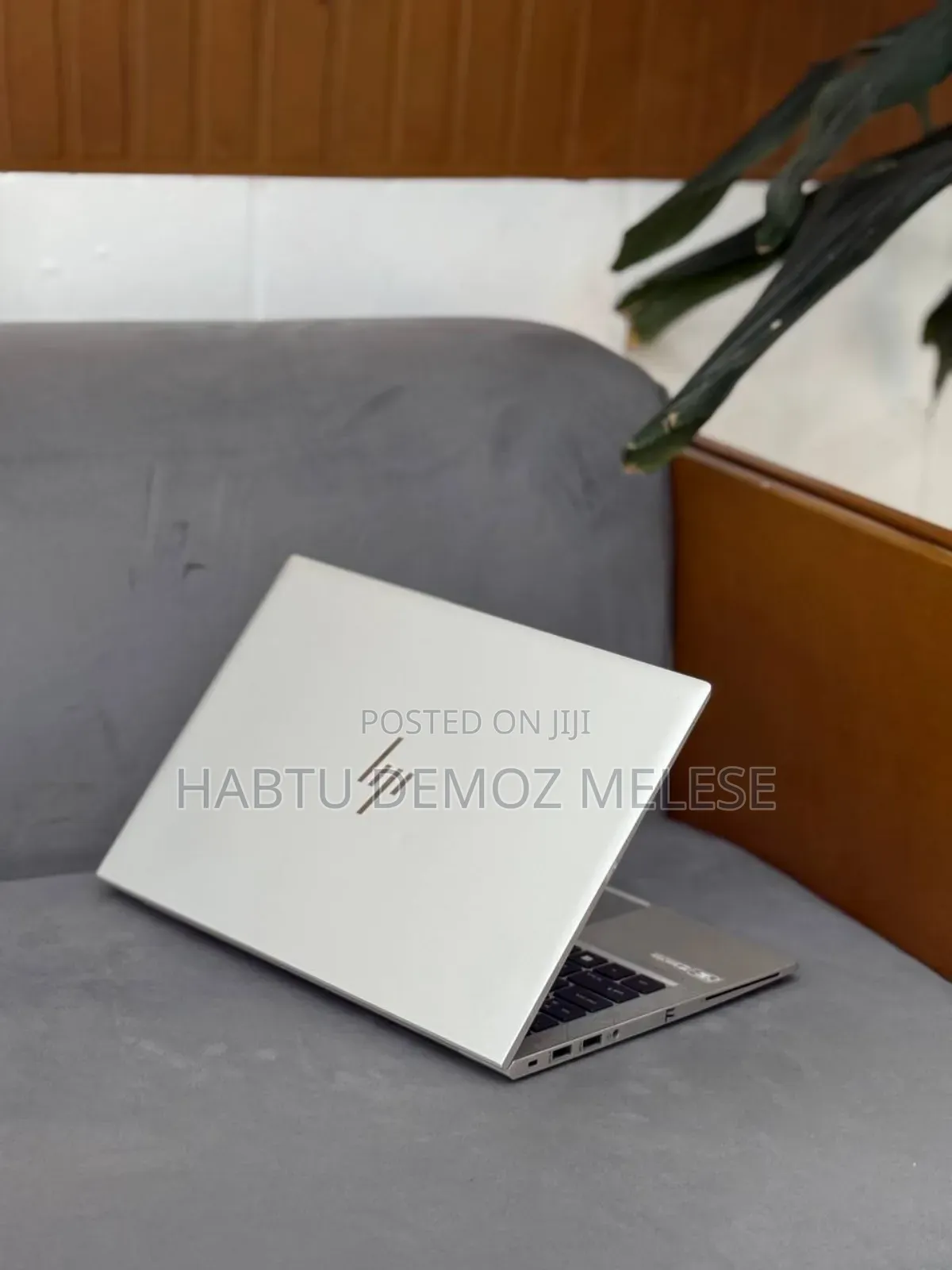 New Laptop HP EliteBook 830 G8 8GB Intel Core i5 SSD 512GB