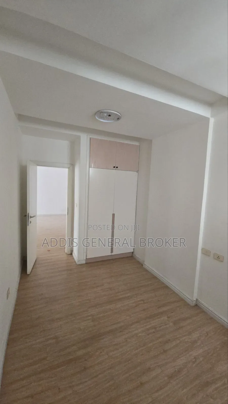 3bdrm Apartment in Bulbula, Bole for sale