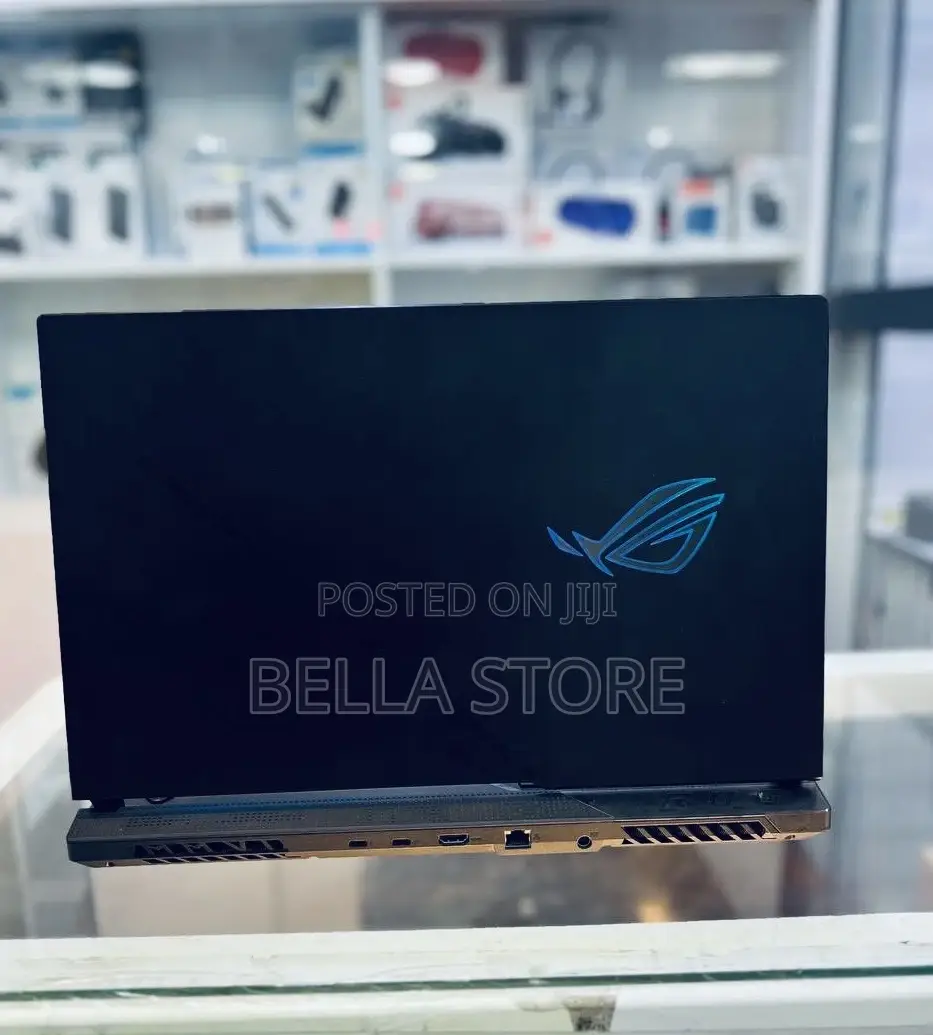 New Laptop Asus ROG Strix G17 32GB Intel Core i9 SSD 1T