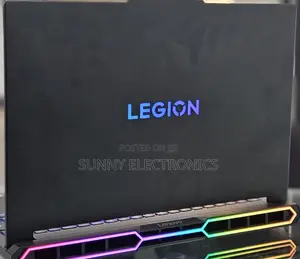 New Laptop Lenovo Legion 7 32GB Intel Core Ultra 9 SSD 1T