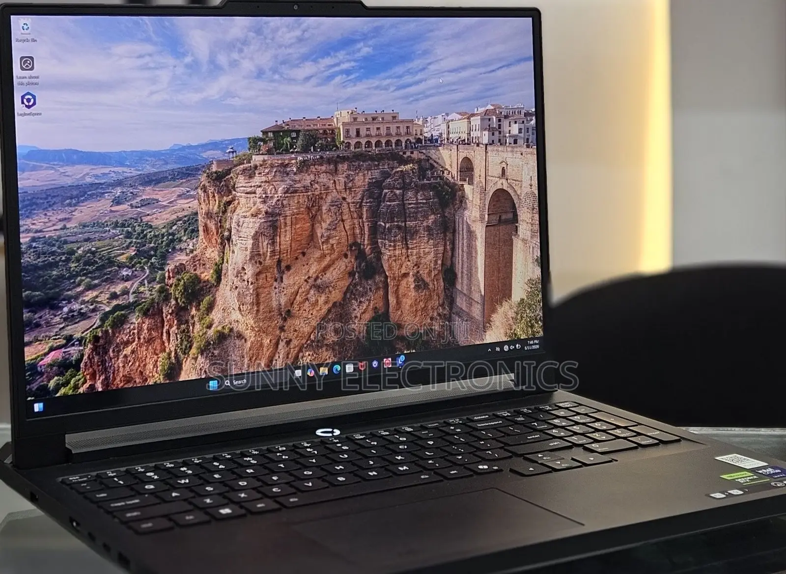 New Laptop Lenovo Legion 7 32GB Intel Core Ultra 9 SSD 1T