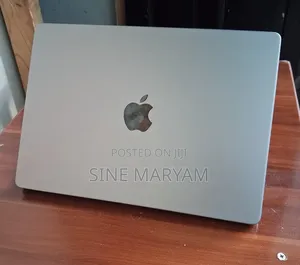 New Laptop Apple MacBook Pro 2021 M1 16GB Apple M1 Pro SSD 512GB