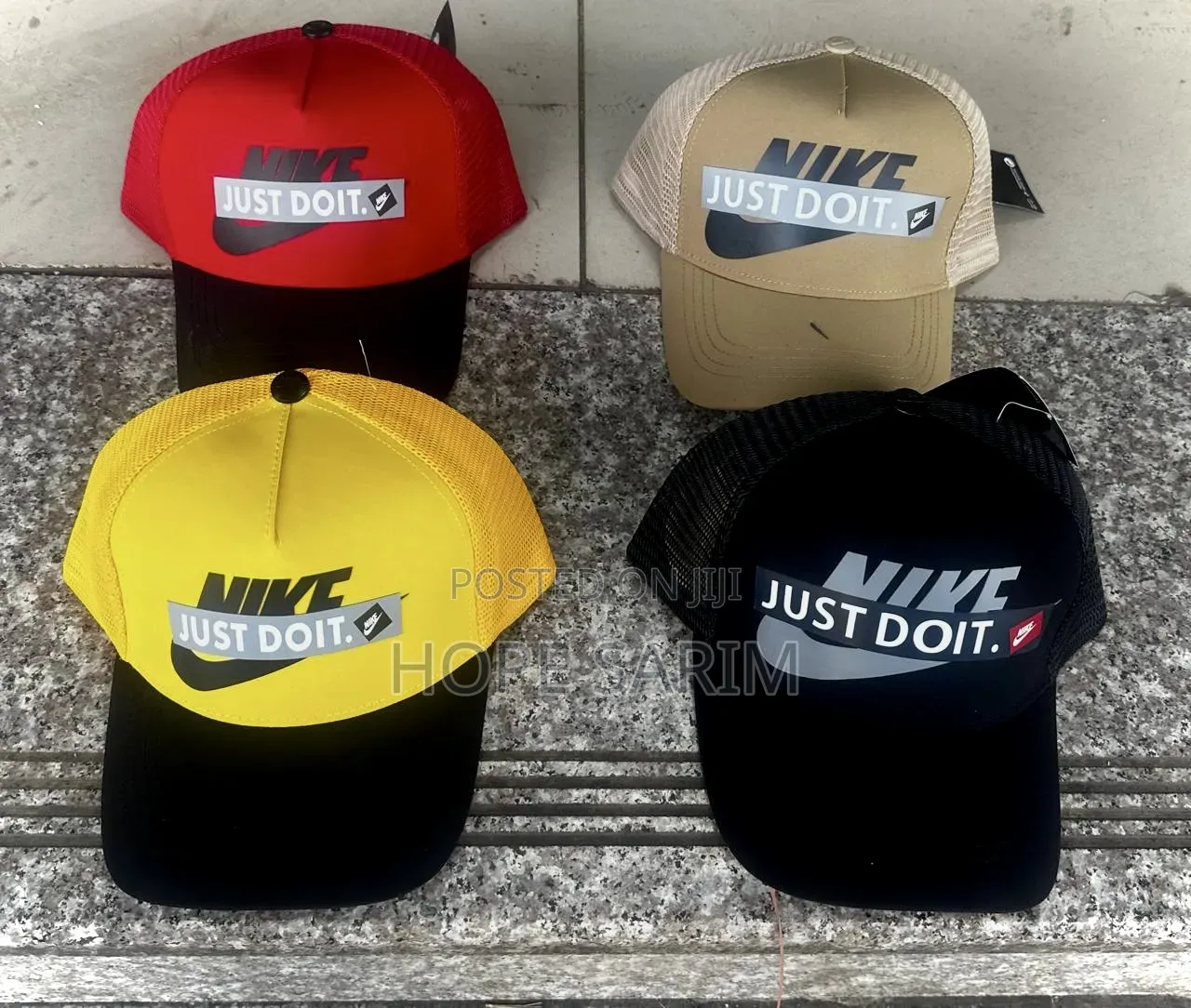 የናይክ "Just Do It" ኮፍያዎች: