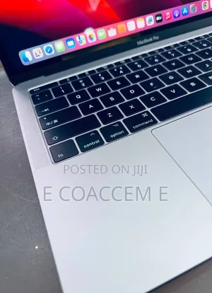 New Laptop Apple MacBook 8GB SSD 256GB