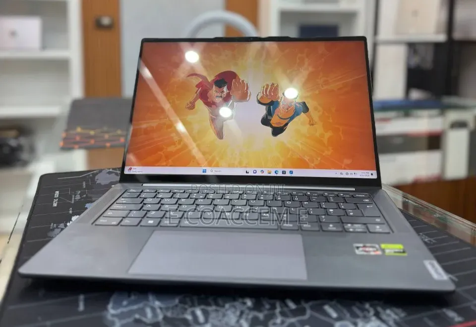 New Laptop Lenovo 32GB AMD Ryzen 7 SSD 512GB