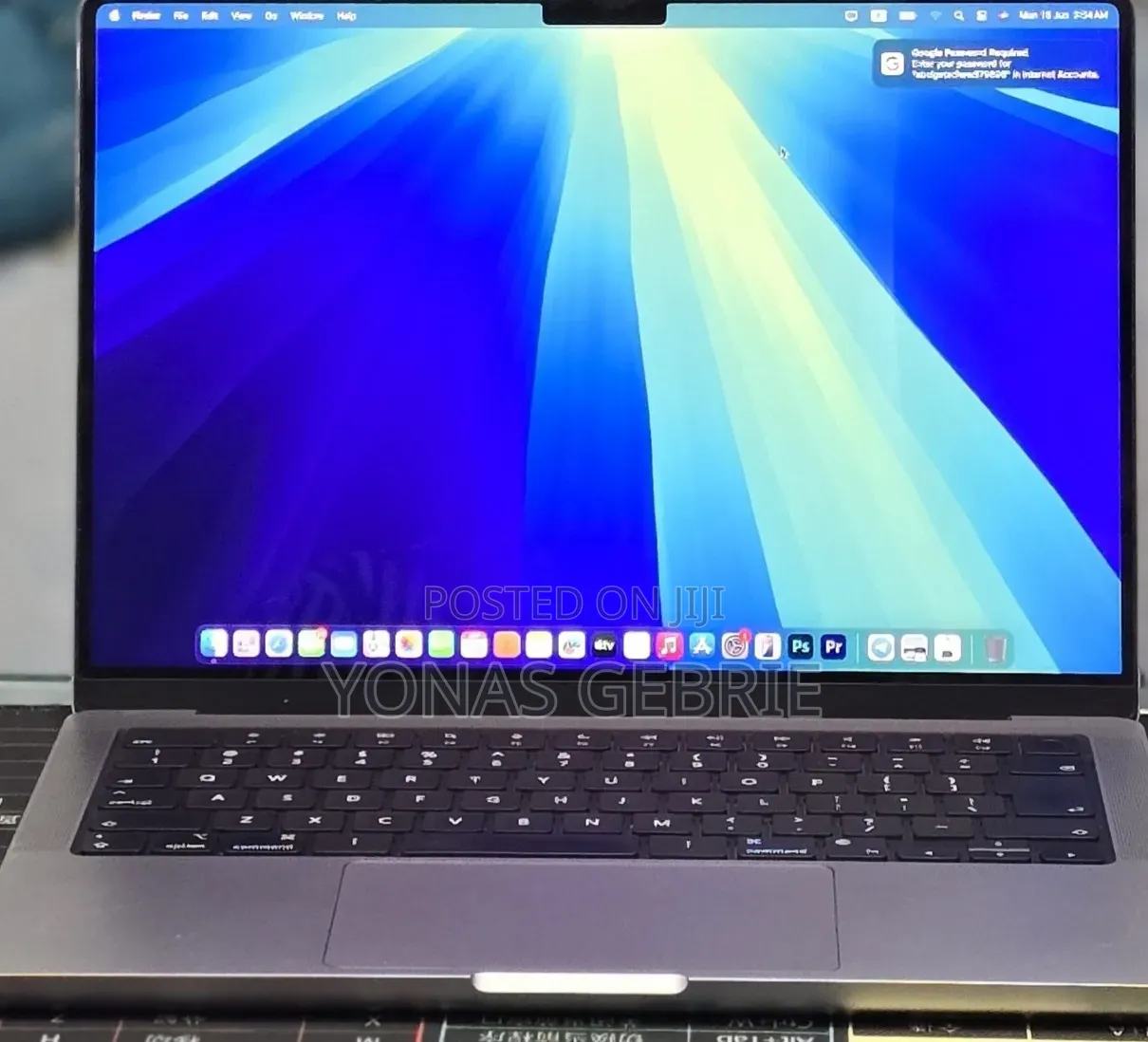 New Laptop Apple MacBook 32GB Apple M1 SSD 1T
