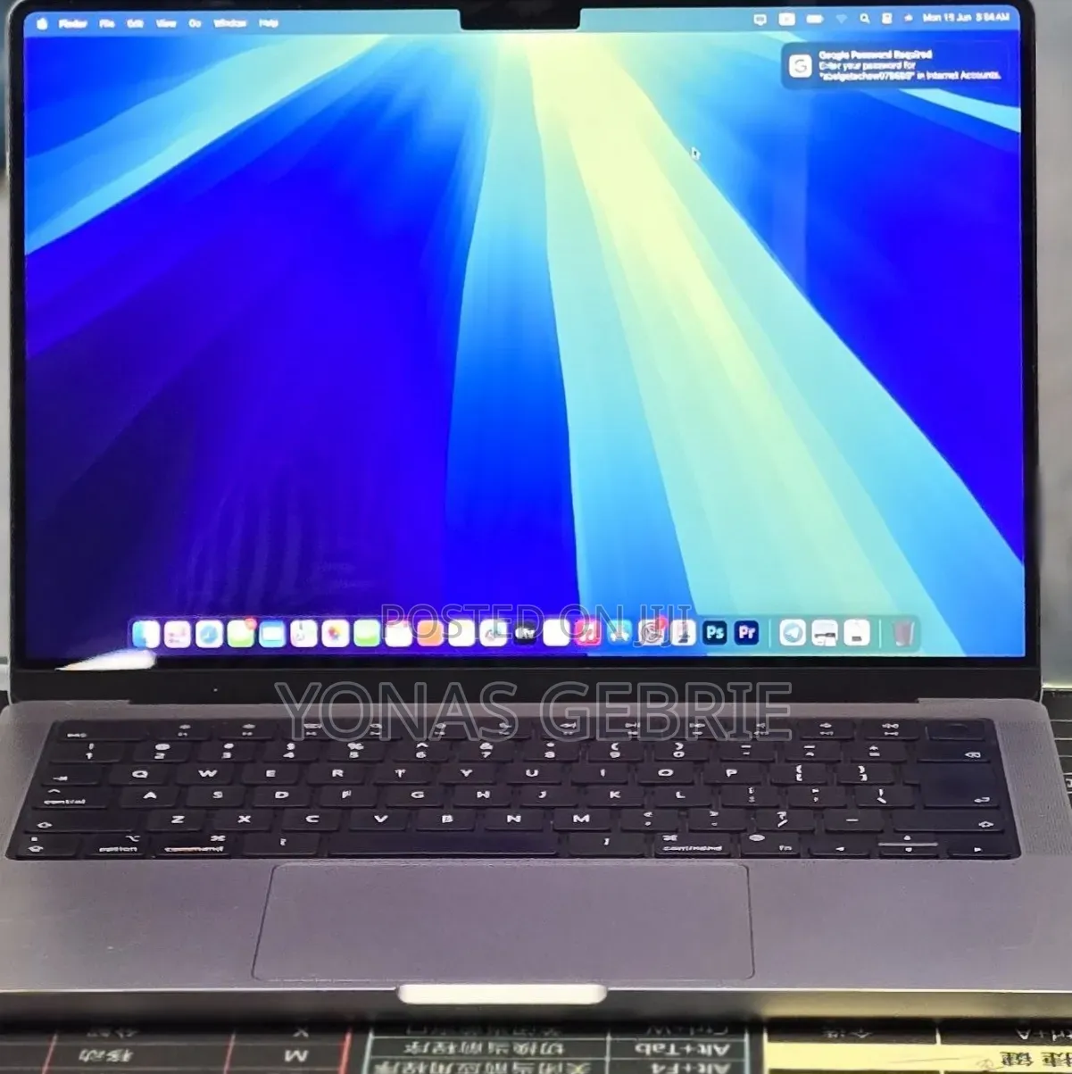 New Laptop Apple MacBook 32GB Apple M1 SSD 1T