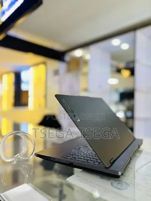 New Laptop Lenovo Legion 5 16GB AMD Ryzen 7 SSD 1T