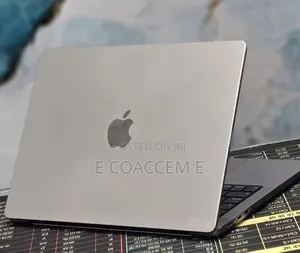 New Laptop Apple MacBook 32GB SSD 1T