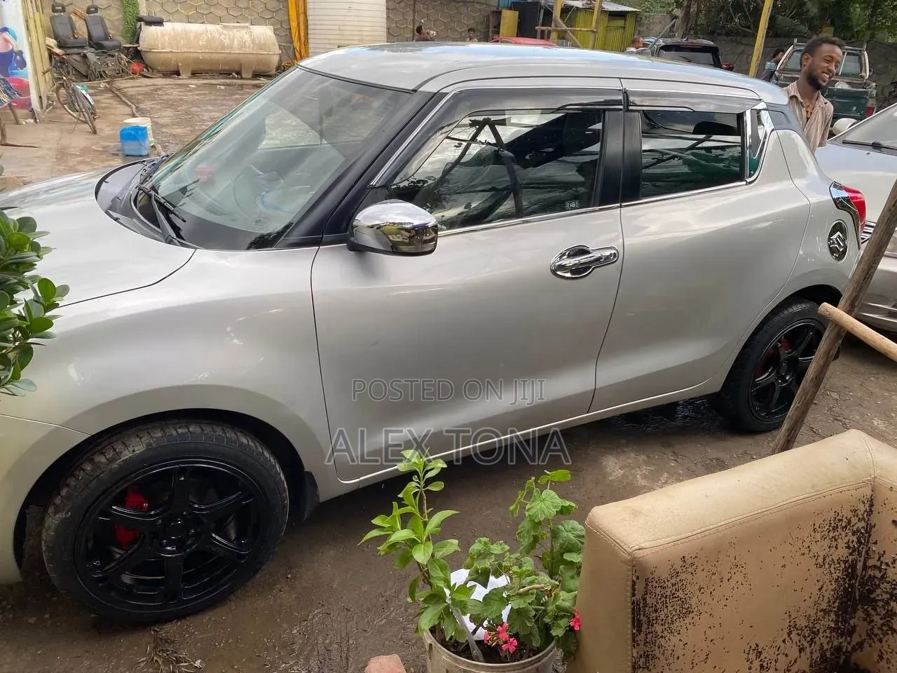 Suzuki Swift 2021 Silver