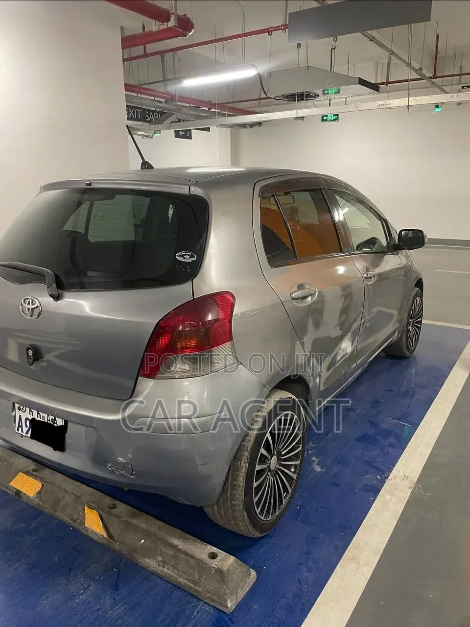 Toyota Yaris 2010 Silver