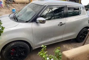 Suzuki Swift 2022 Gray